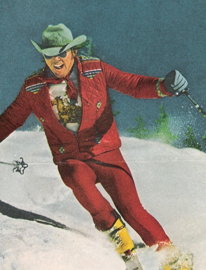 revolver-creative-company-f77cmmQGhBo-unsplash-edited2 1